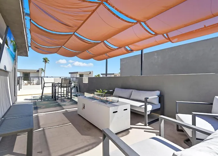 Holiday home Papago Townhouse-rooftop Deck-old Town *
