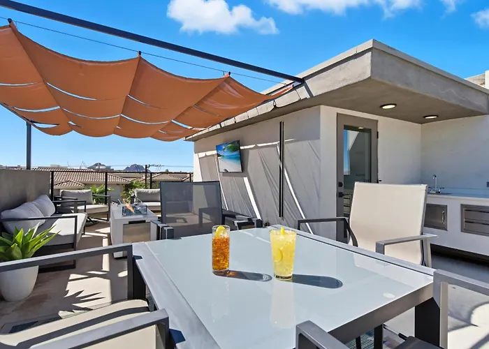 Papago Townhouse-rooftop Deck-old Town Holiday home Scottsdale