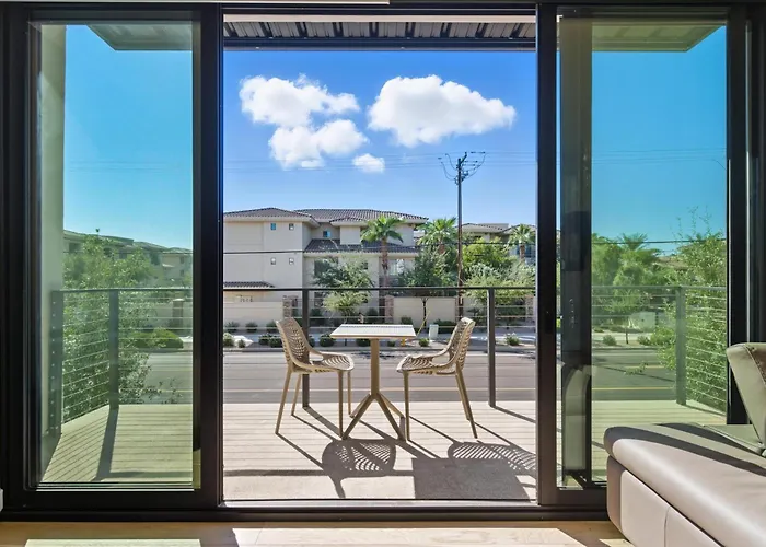 Papago Townhouse-rooftop Deck-old Town Holiday home Scottsdale